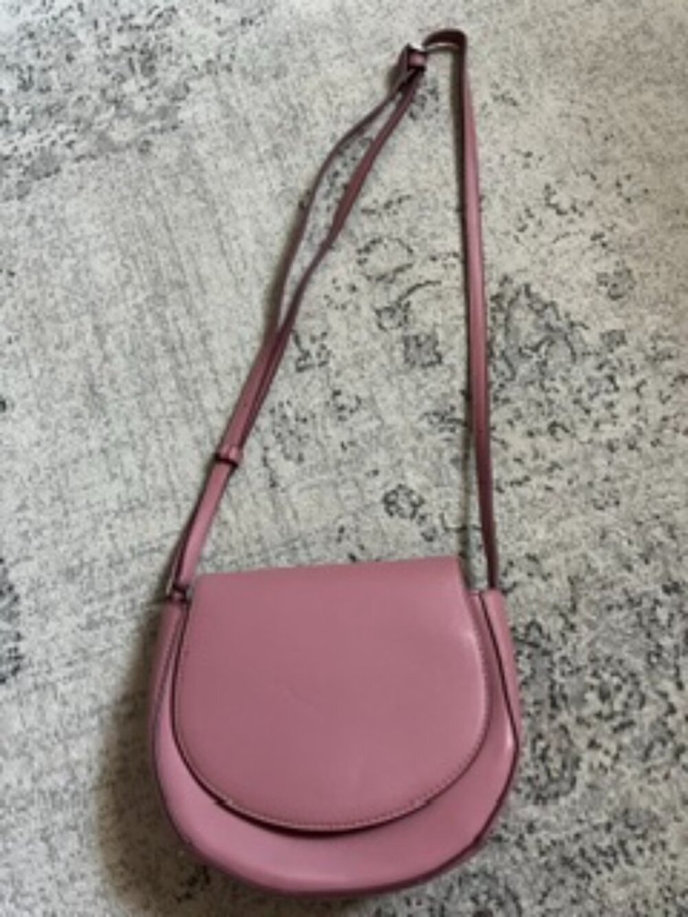 🧡3/$15 a new day Crossbody Strap Saddle Bag Mauve Magnetic Snap Closure